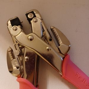 Crop-a-Dile® Hole Punch and Eyelet Setter